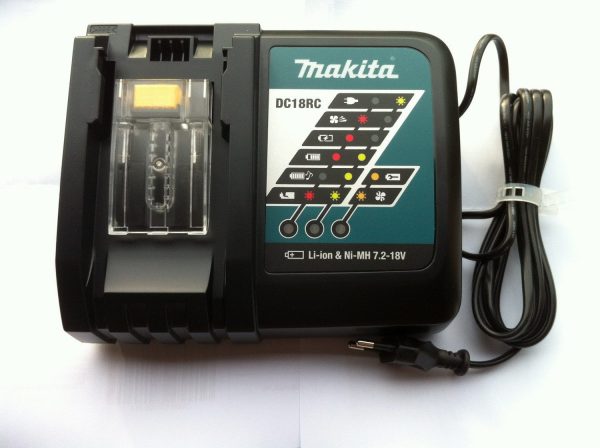 Punjač za akumulator Makita 195584-2