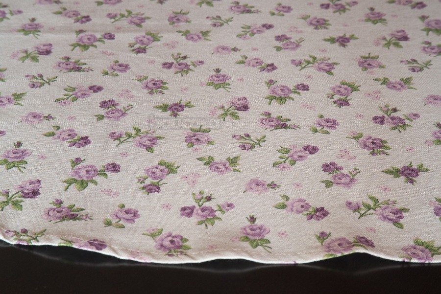 Stolnjak okrugli Bež ljubičasti ruže ᴓ140 cm