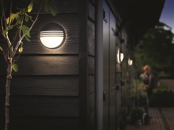 Spoljašnja zidna lampa Yarrow 17296/30/16 – Philips - Image 2
